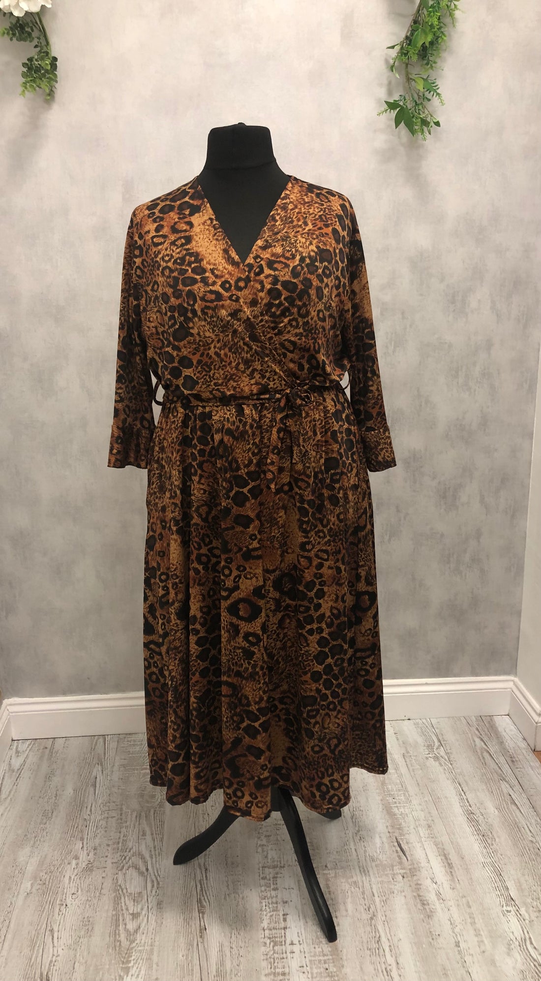 Capri Dress 3/4 Sleeve Ringo Animal