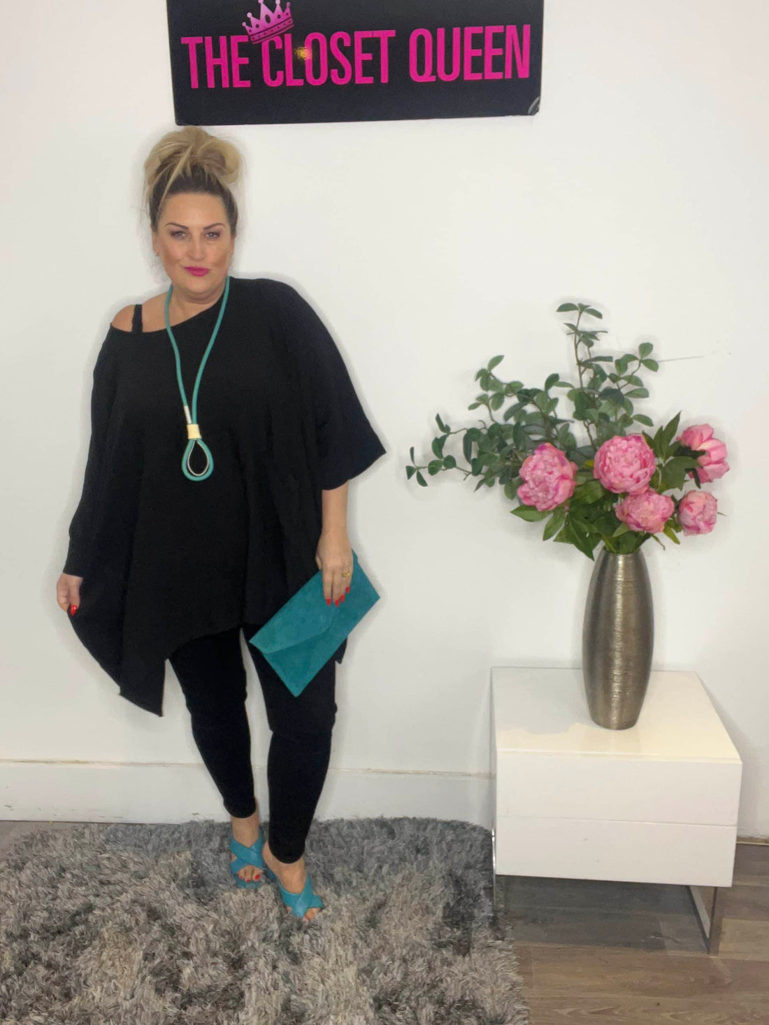 QUEENIE JEANS PLAIN BLACK