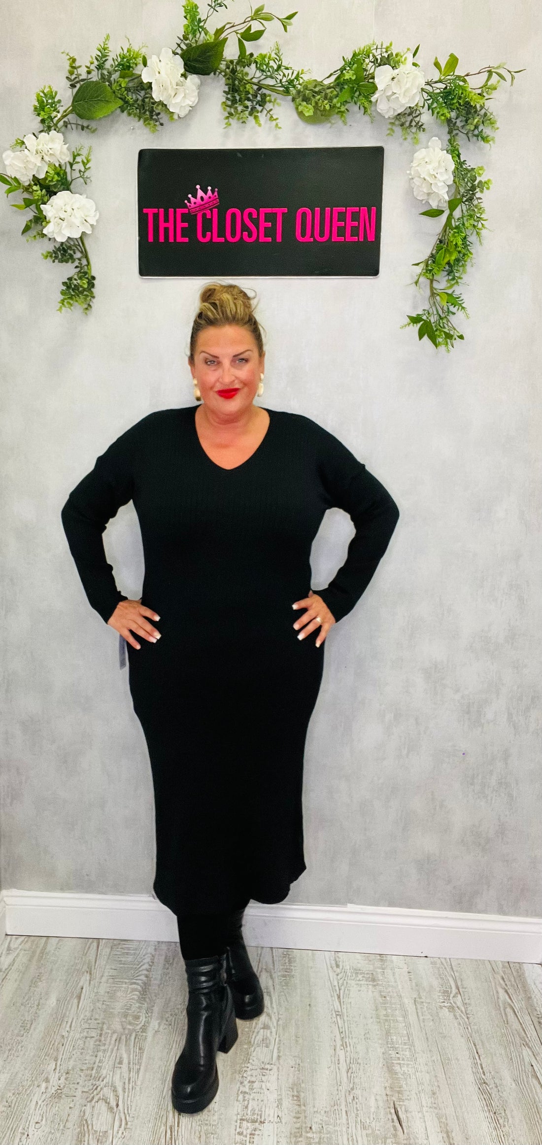 Tramline V-neck Jumper Dress