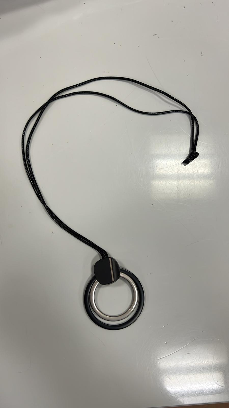 Pebcirc Necklace