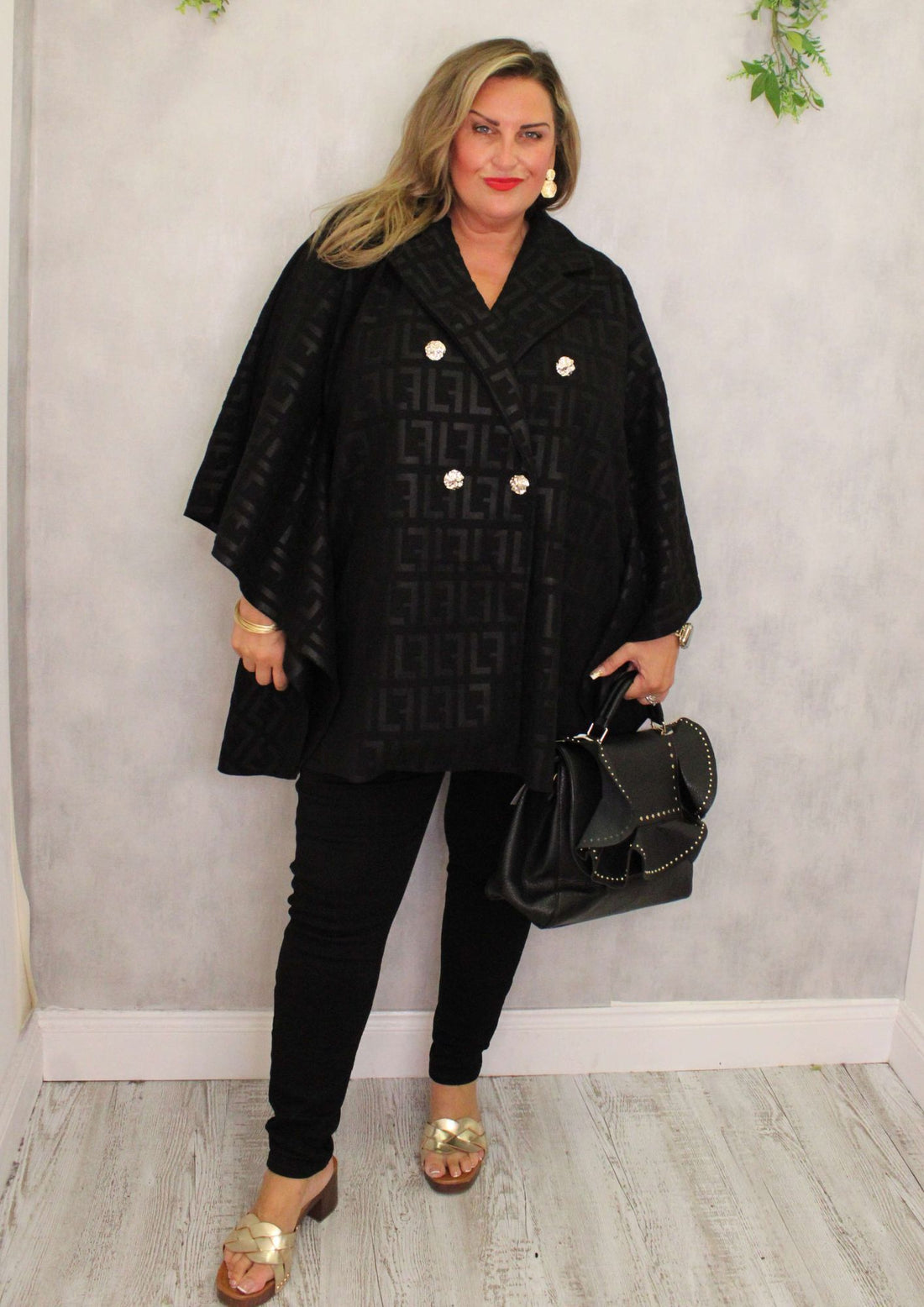 Endi Cape Coat