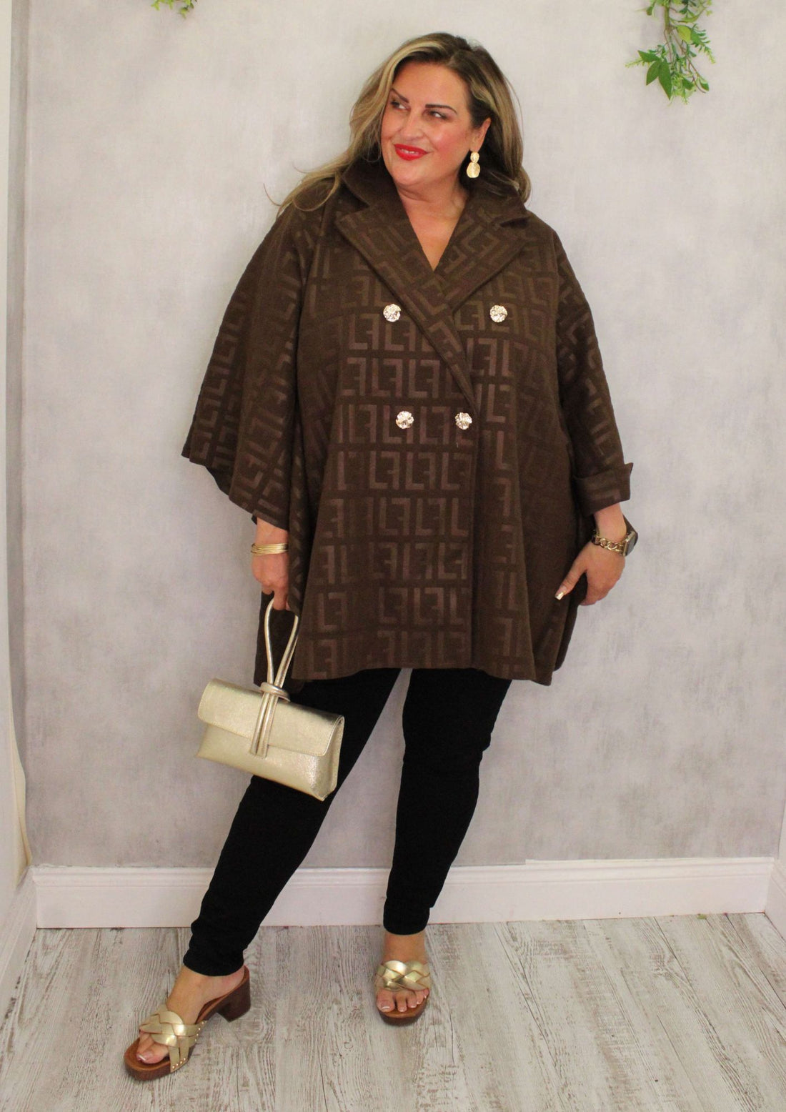 Endi Cape Coat