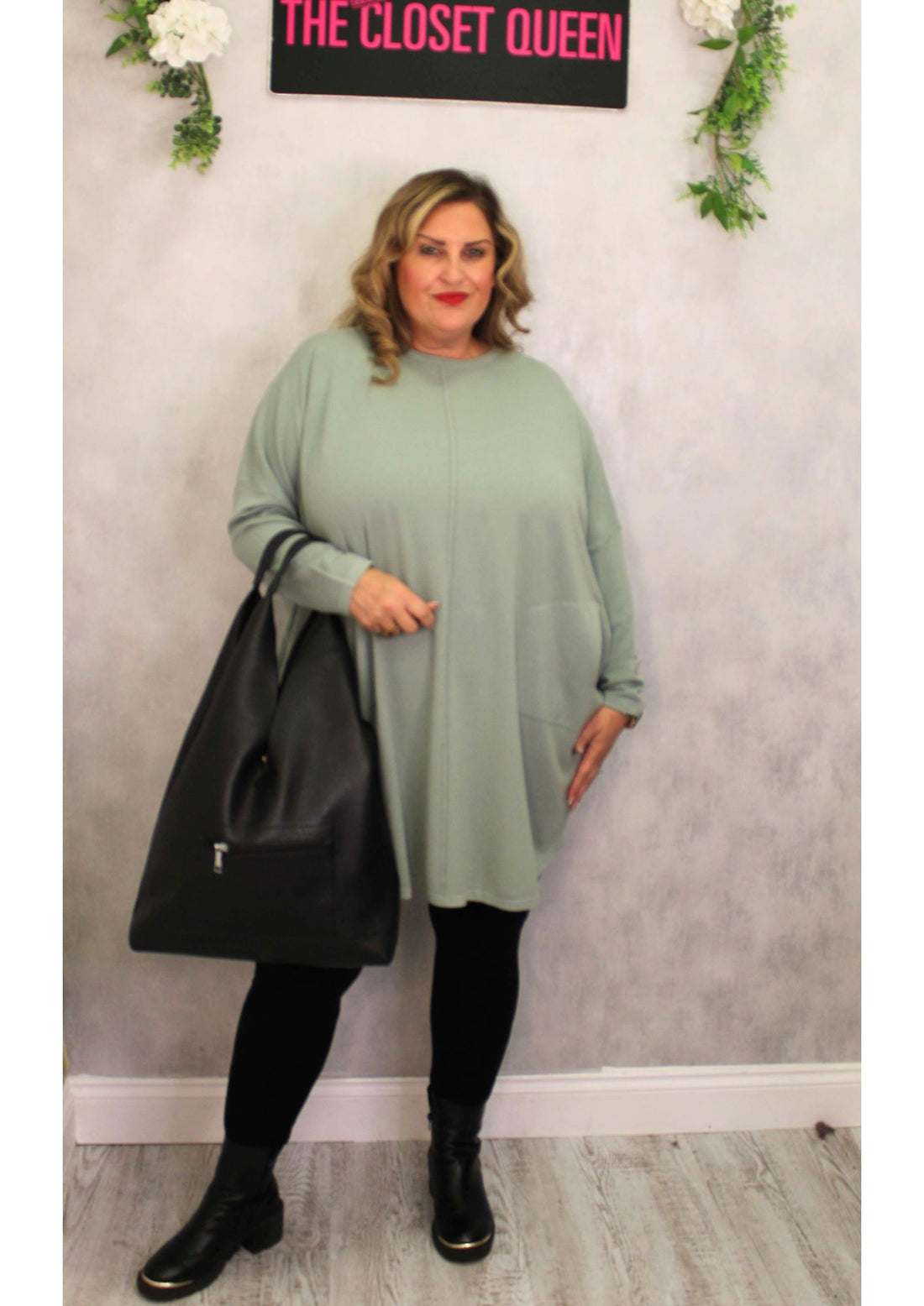 Oval Side Jumper Dress