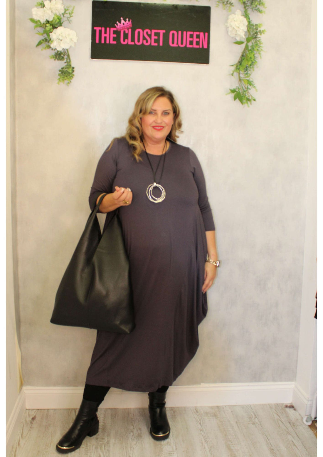 Side Point Dress Plain 3/4 Sleeve