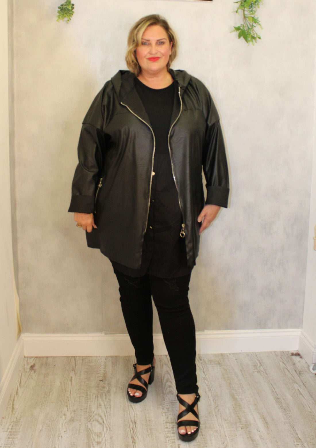 Trio Ringo Leather Look Coat