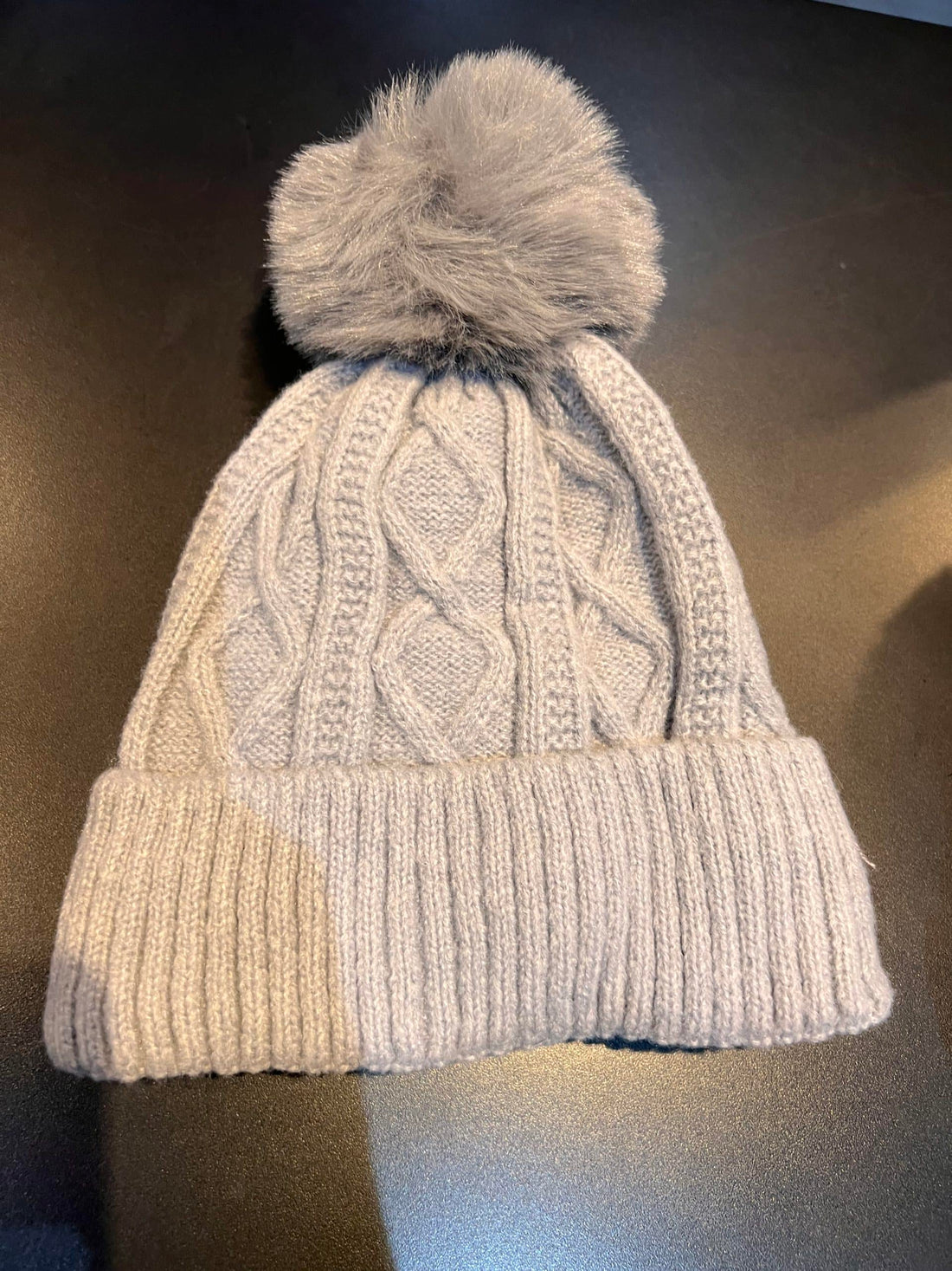 CABLE POM HAT
