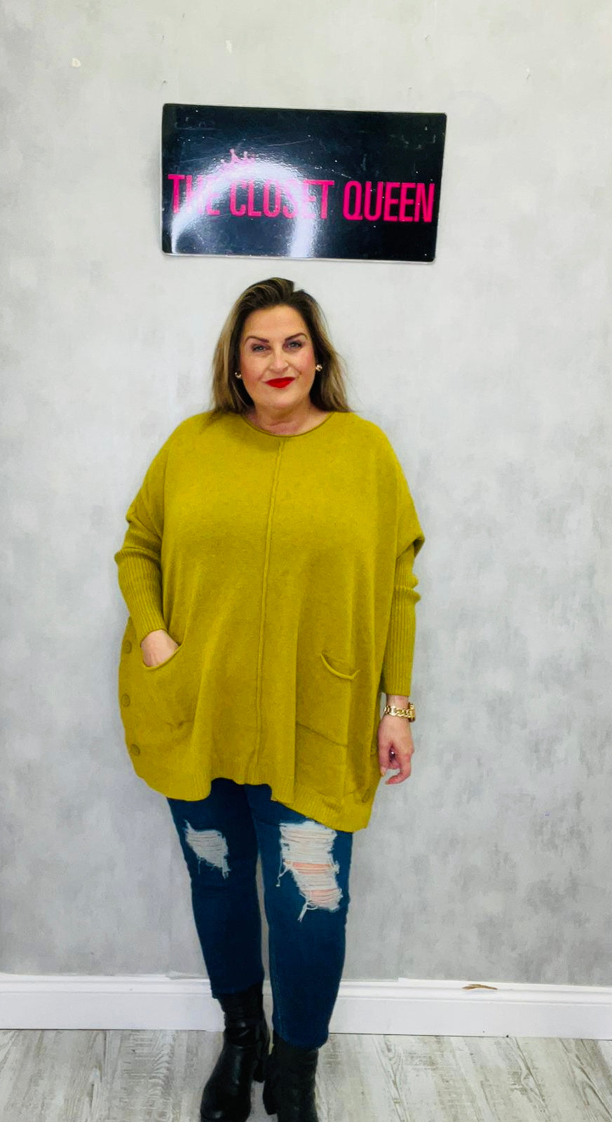 Centre Trim Button Side Jumper