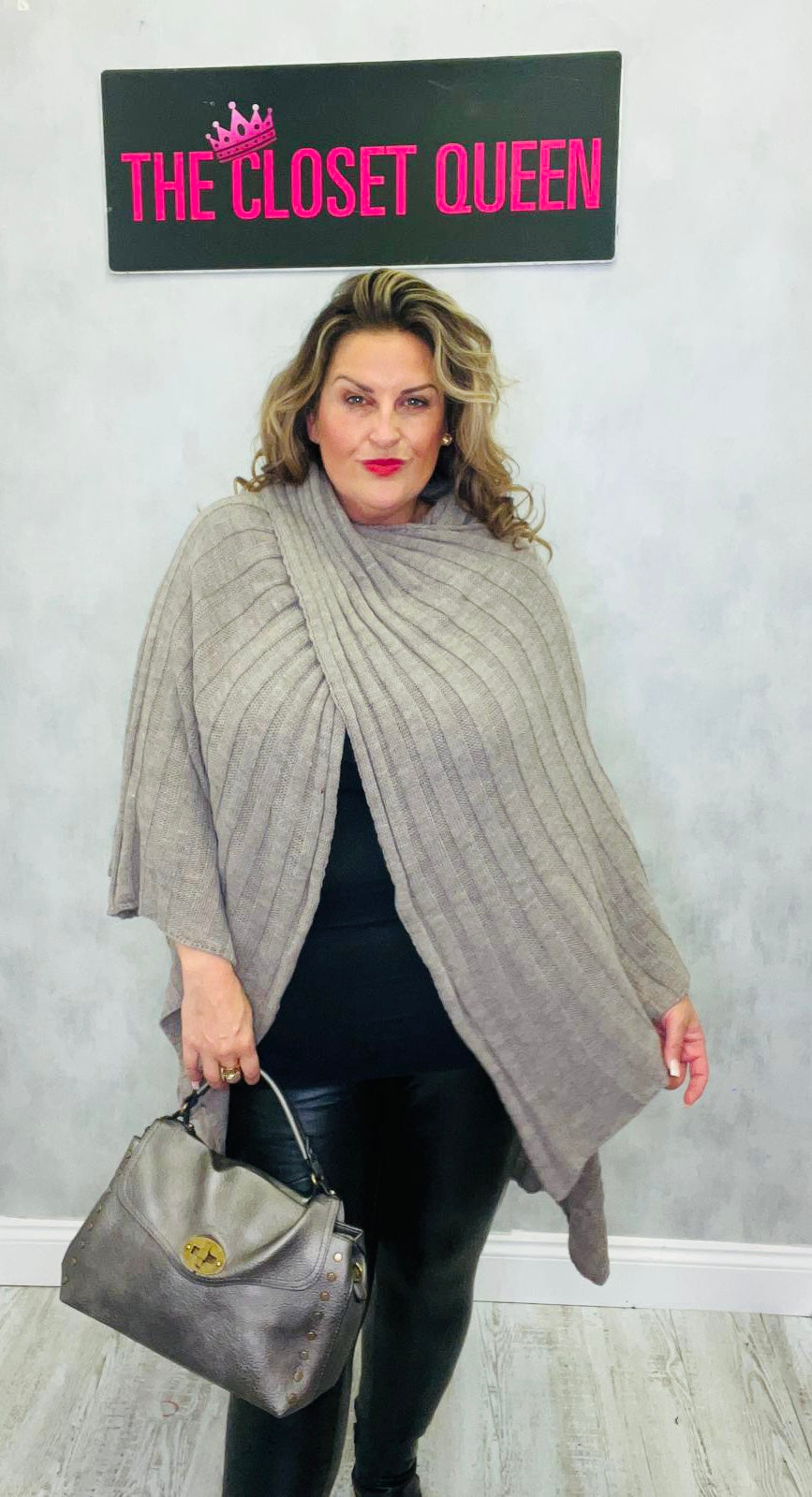 Tramwrap Neck Poncho