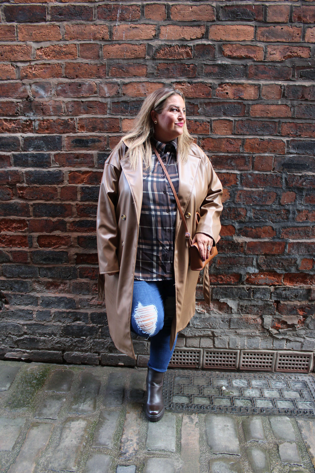 Queenie Jeans Ripped Effect Blue