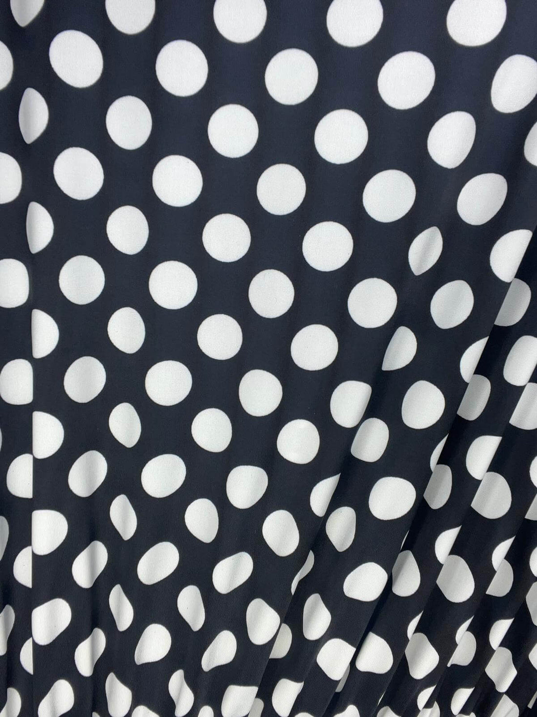 capri dress short sleeve polka black and white