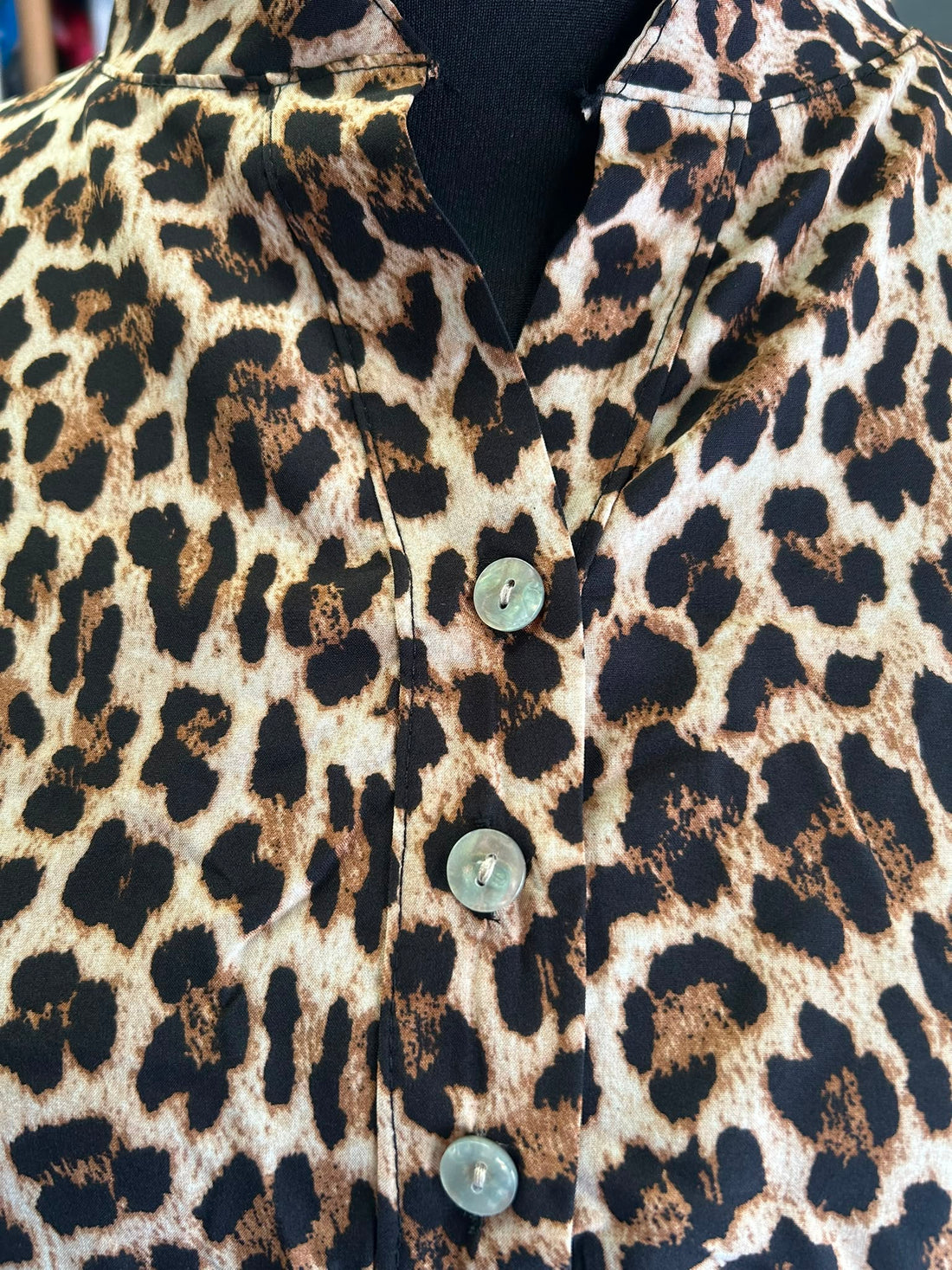 Epaulette Animal Top Leopard