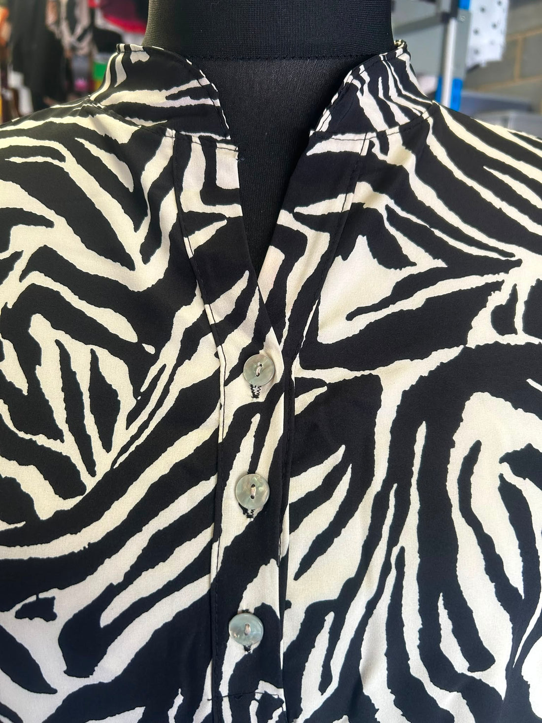 Epaulette Animal Top Zebra