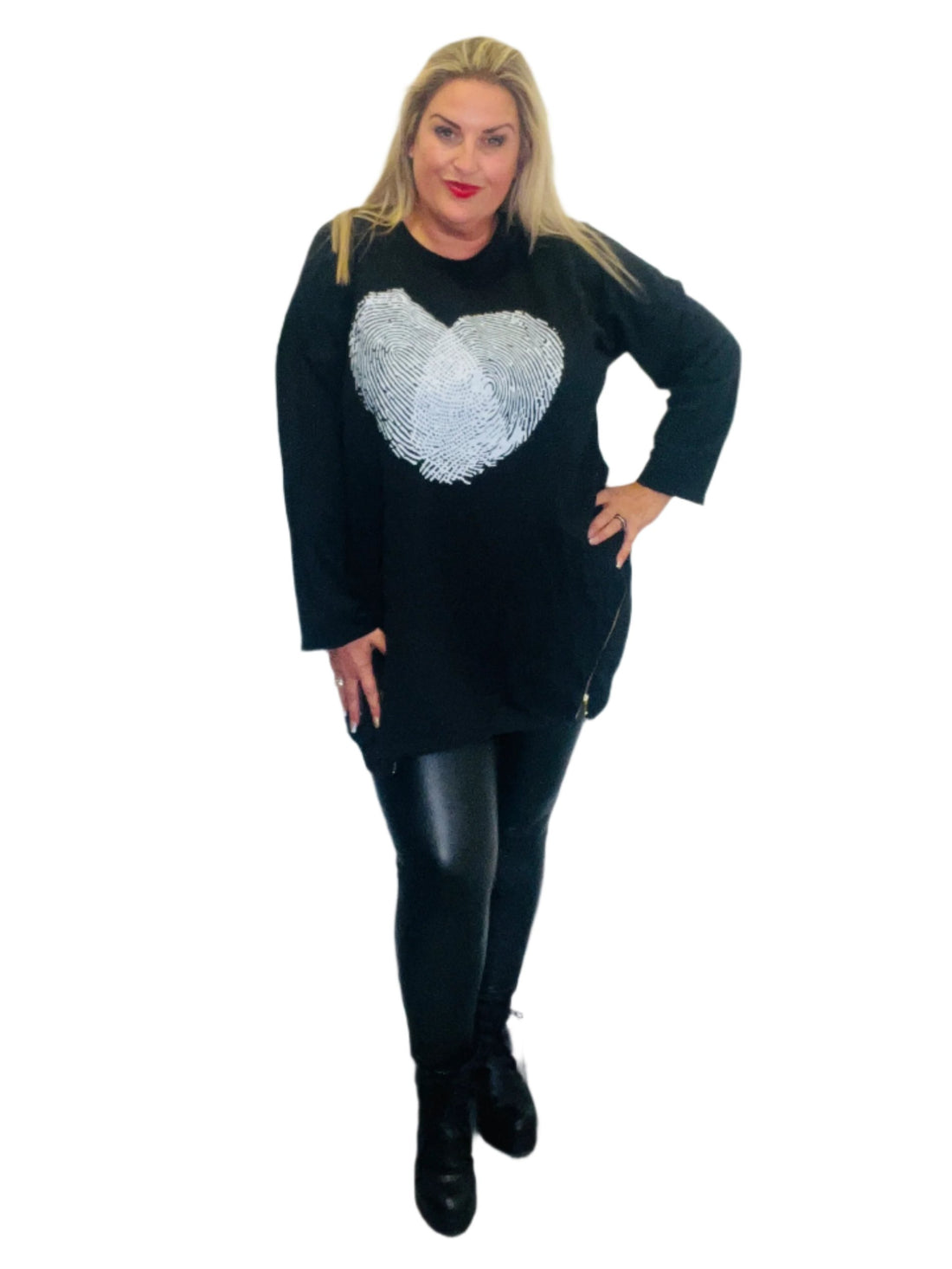 finger print heart top black plus size zip detail