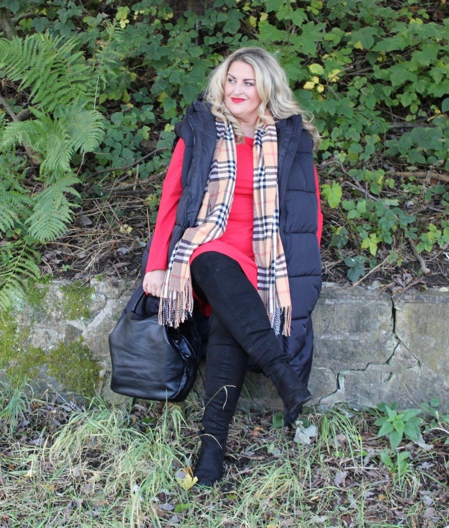 lightweight puffer gilet black plus size sleeveless tartan scarf