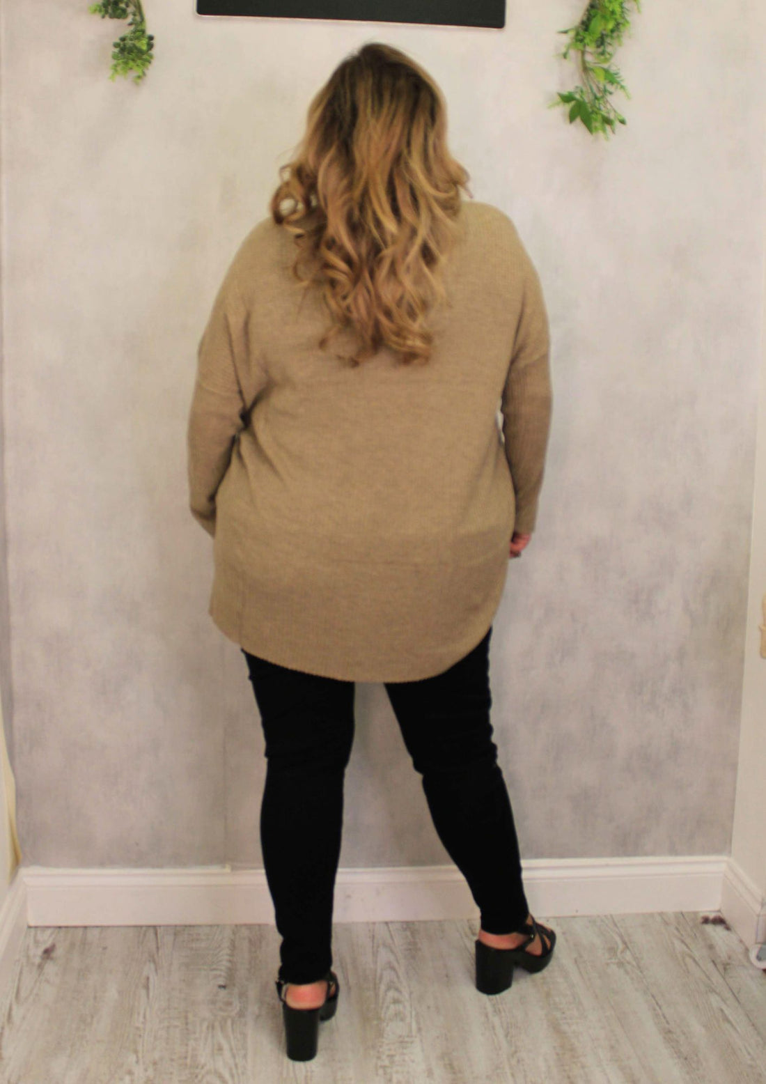 Team Pully Light Top